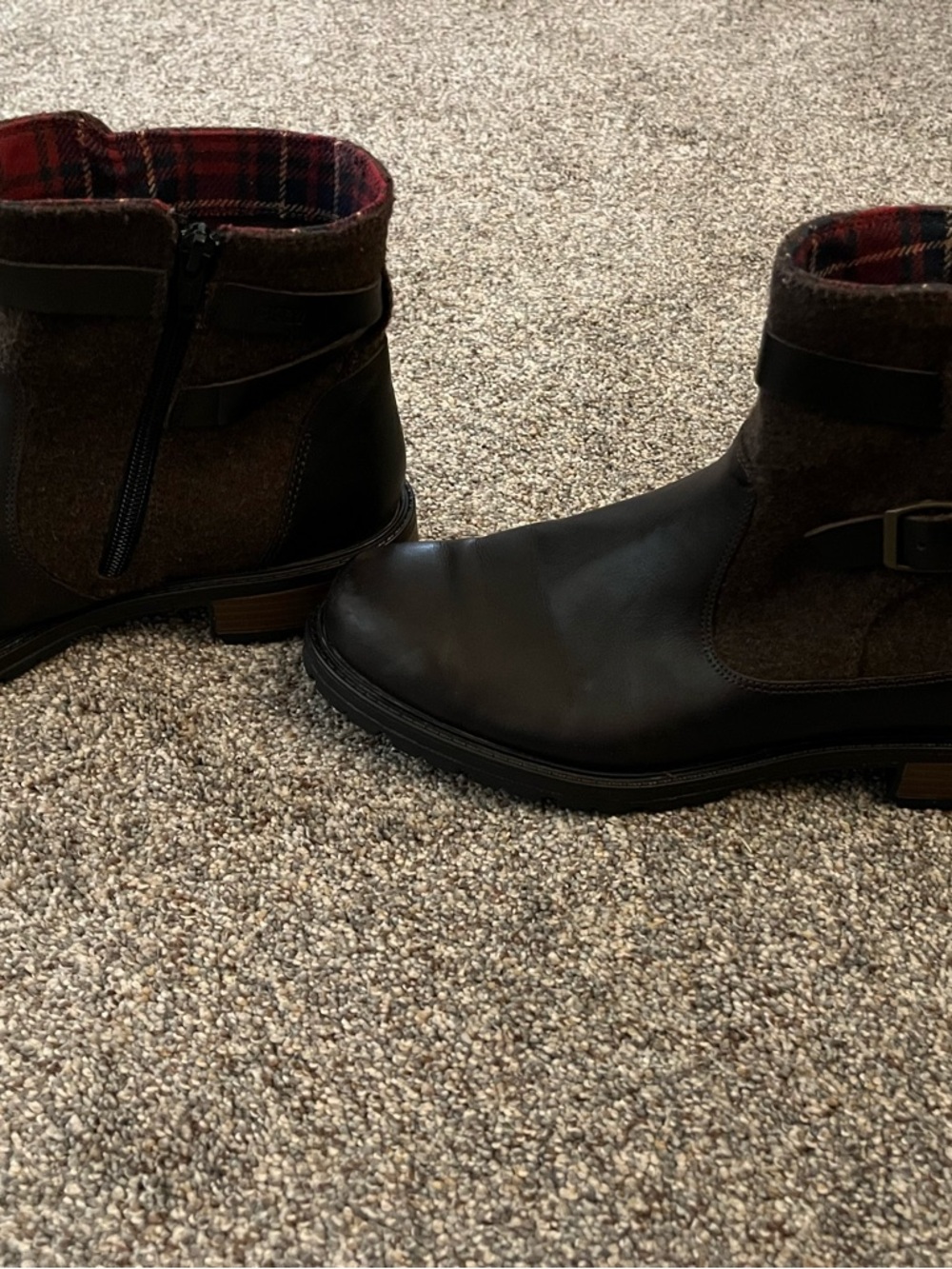 Merrell Women’s Legacy Short Boot in Bracken - Picture 2 of 10